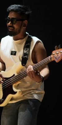 Bass Guitar, Low-End Groove Specialist & Backing Vocals at musionblue.com Bass Guitar, Low-End Groove Specialist & Backing Vocals at musionblue.com