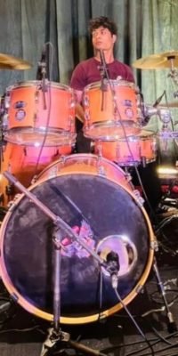 passionate and accomplished drummer on music band at musionblue.com passionate and accomplished drummer on music band at musionblue.com